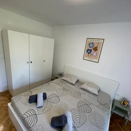 아파트 Owl - Modern Spacious For 4 - 5min To Centar *