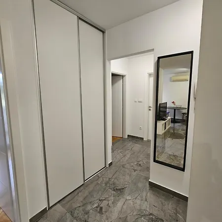 Owl - Modern Spacious For 4 - 5min To Centar * 스플리트